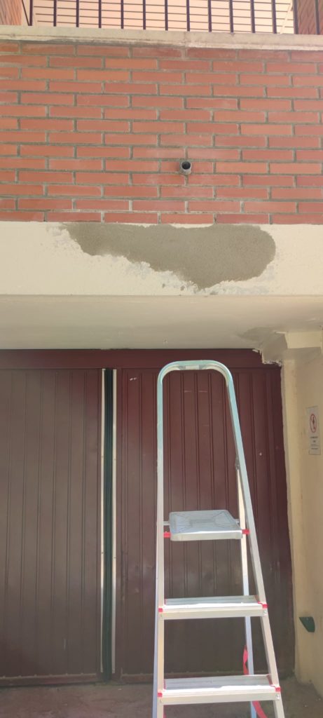 trabajos verticales pintura de fachadas en Tarragona 8