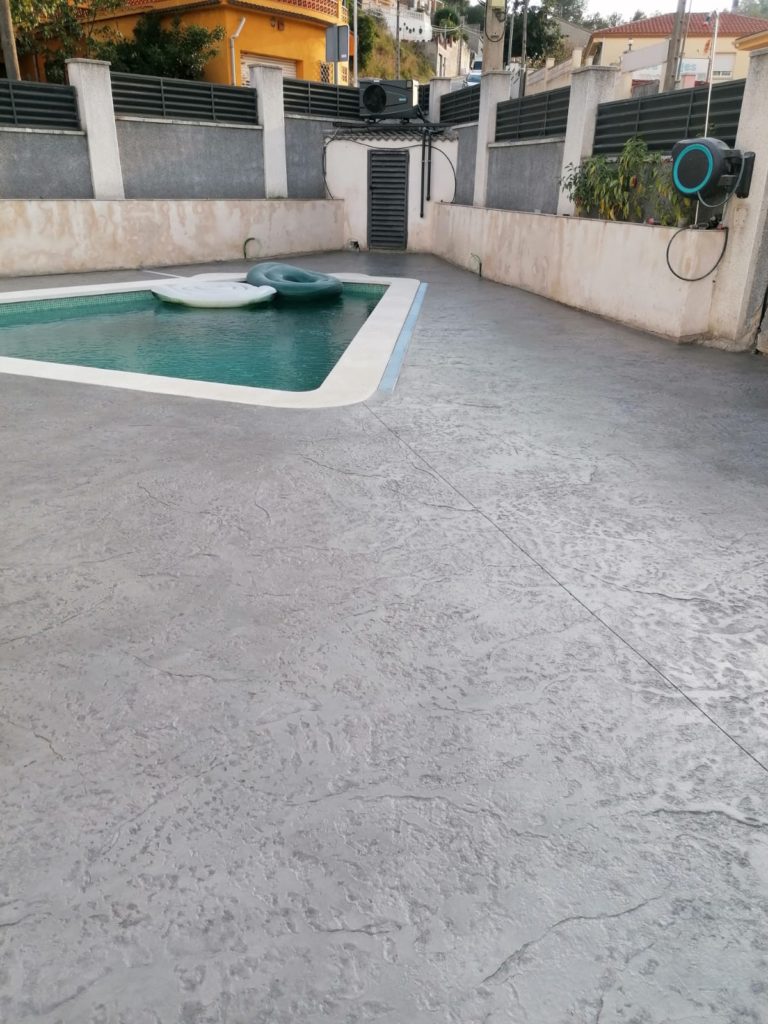 suelos de hormigon impreso en Tarragona Alejandro Pavi 39