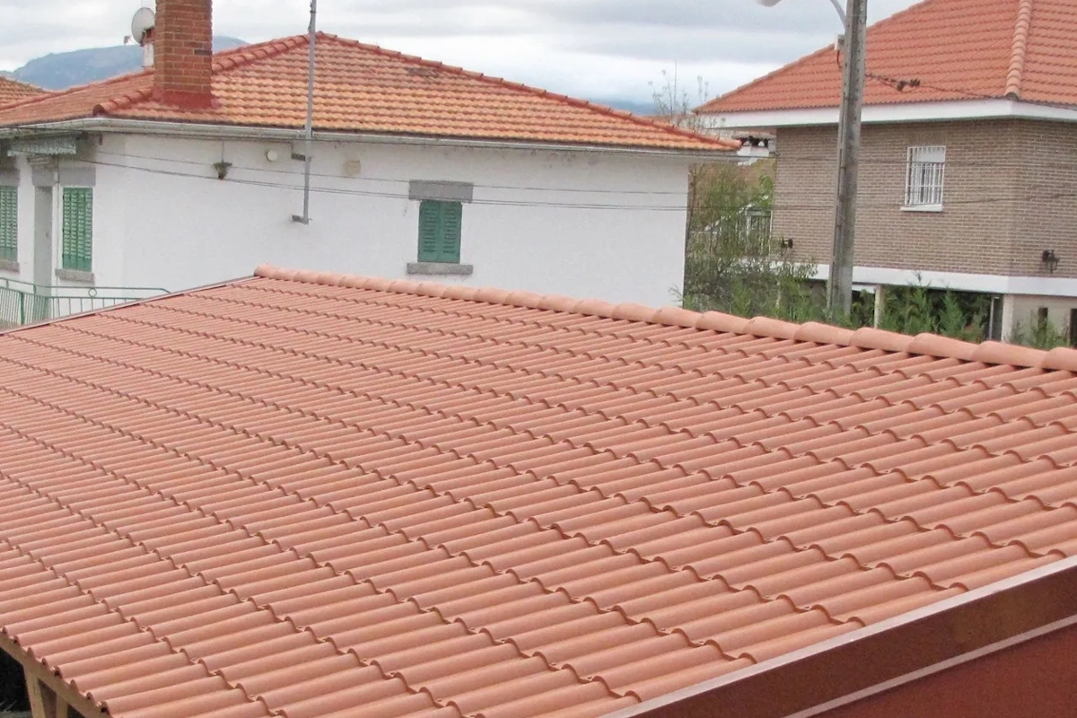 como prevenir y solucionar las humedades en tejados